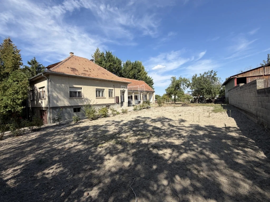 Eladó családi ház, Szigetszentmiklós, Óváros, Óváros