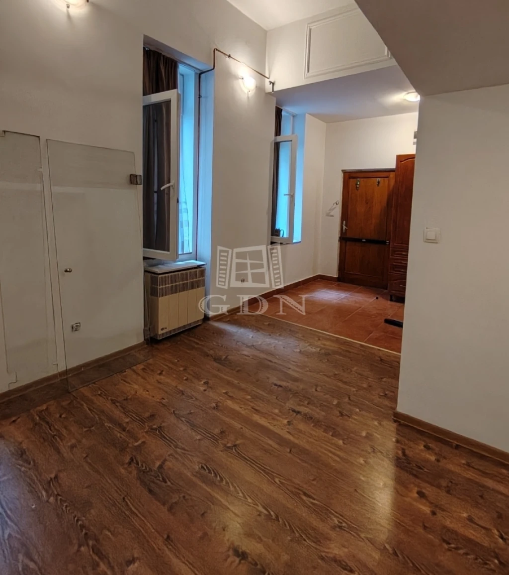 Eladó téglalakás, Budapest VII. kerület, Nagykörúton belüli terület, Nagykörúton belül