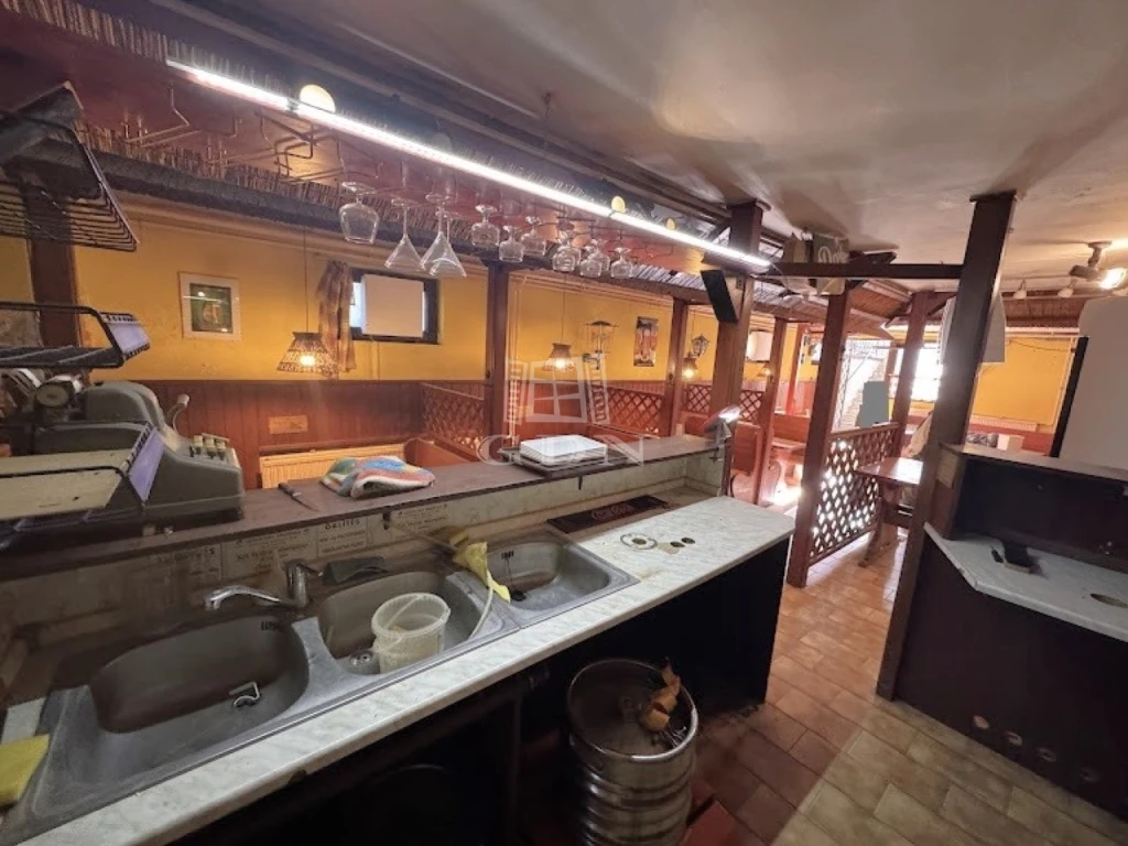 Eladó vendéglő, étterem, Budapest XXII. kerület, Budafok, Azonnal birtokba vehető.