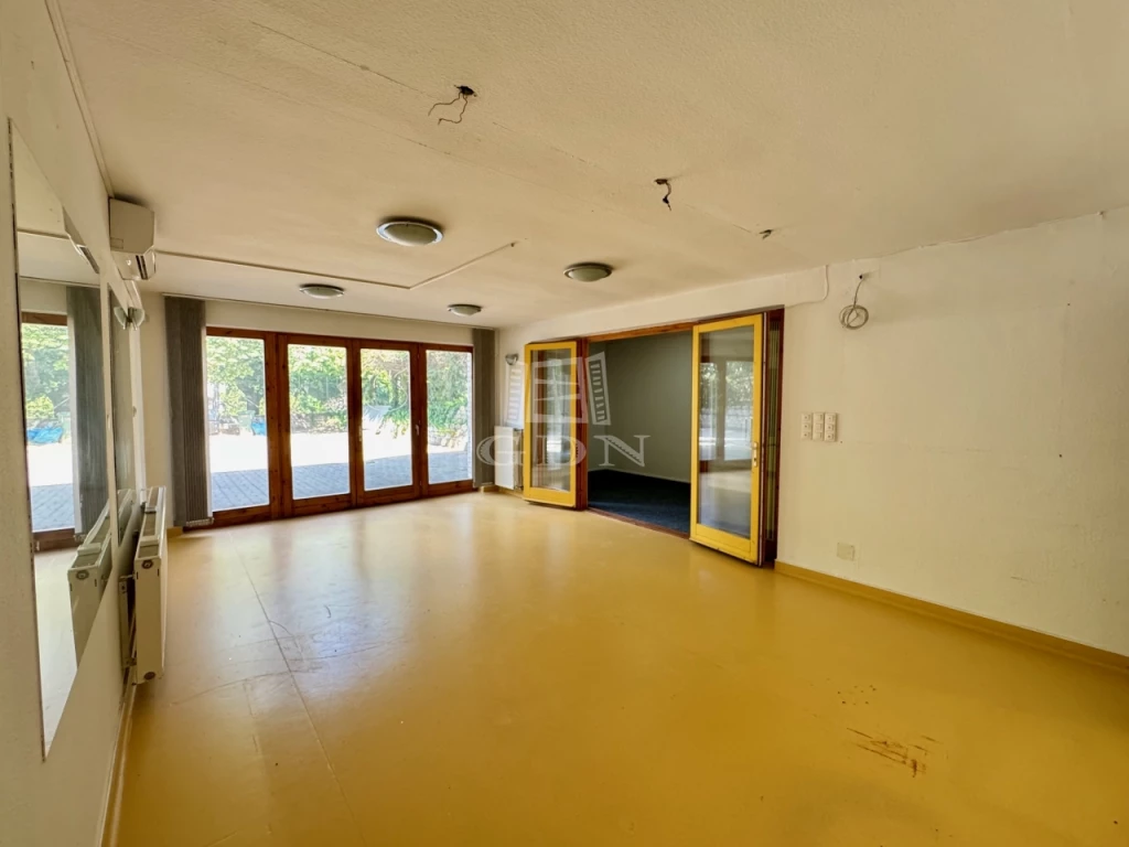 Kiadó üzlet, Budapest XXII. kerület, Budafok-Rózsavölgy, Ady Endre út