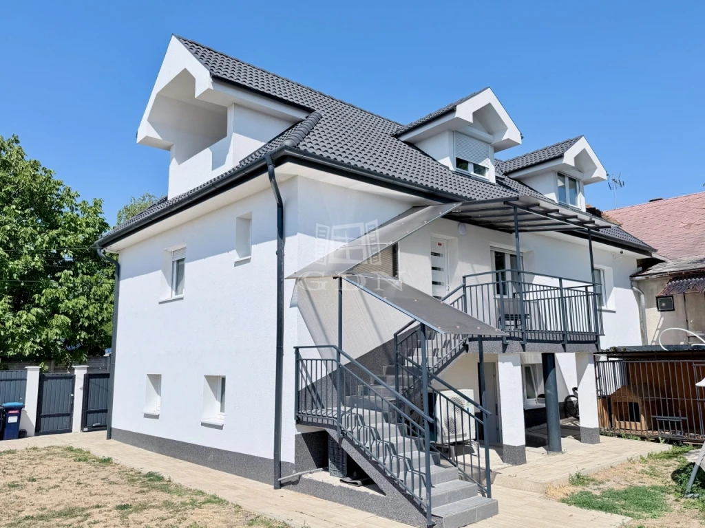 Eladó ikerház, Budapest XXII. kerület, Nagytétény-Óhegy, ÚJSZERŰ PANORÁMÁS IKERHÁZ!
