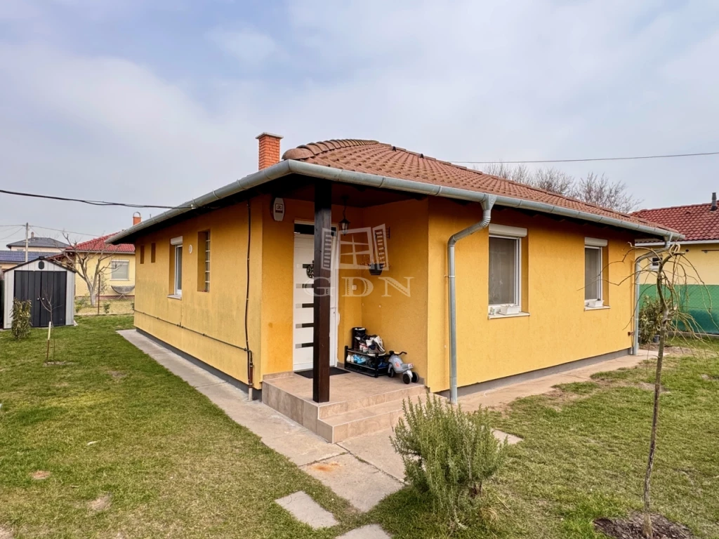 Eladó családi ház, Halásztelek, Újtelep, Egyszintes, Felújított Családi Ház!