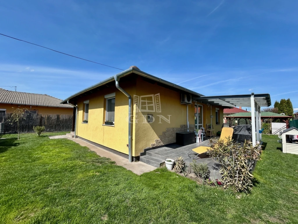 Eladó családi ház, Halásztelek, Újtelep, Egyszintes, Felújított Családi Ház!