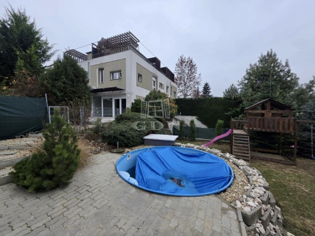 Kiadó ikerház, Budapest III. kerület, Aranyhegy, Iglice utca