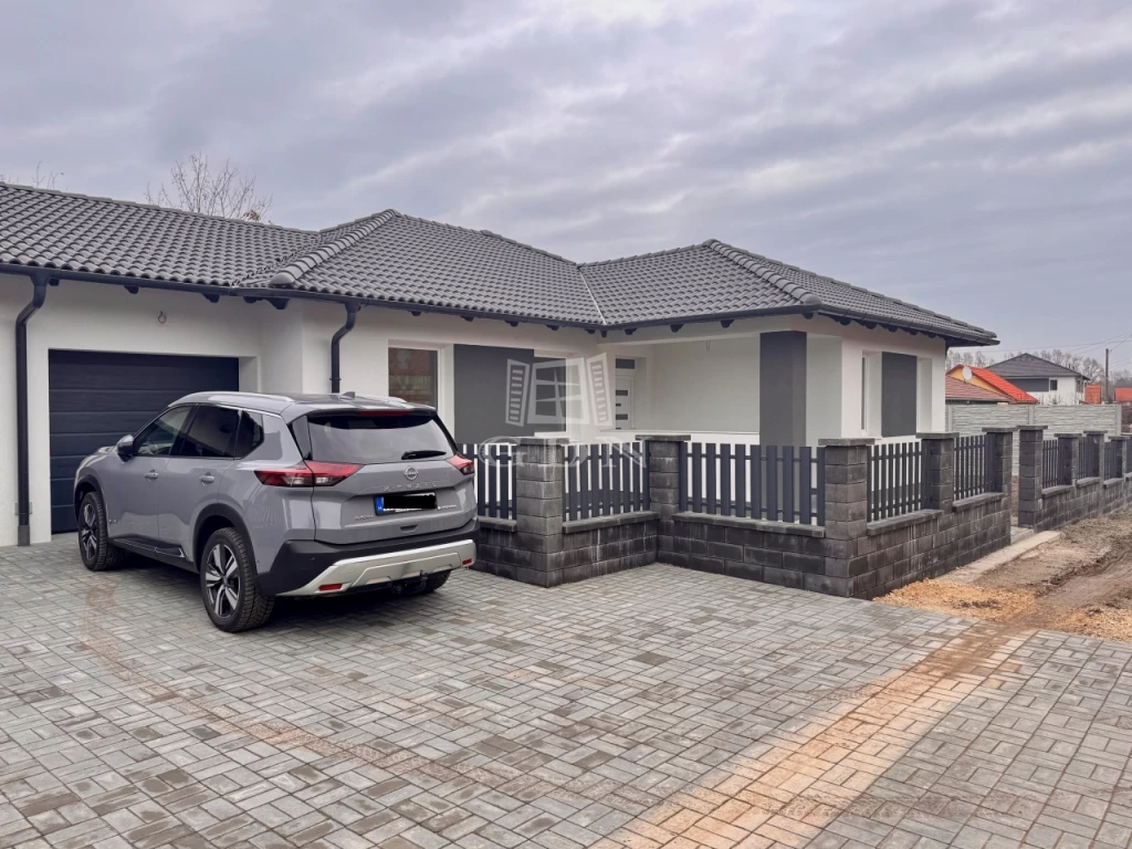 Eladó ikerház, Szigetszentmárton, Egyszintes Újépítésű, Garázzsal!