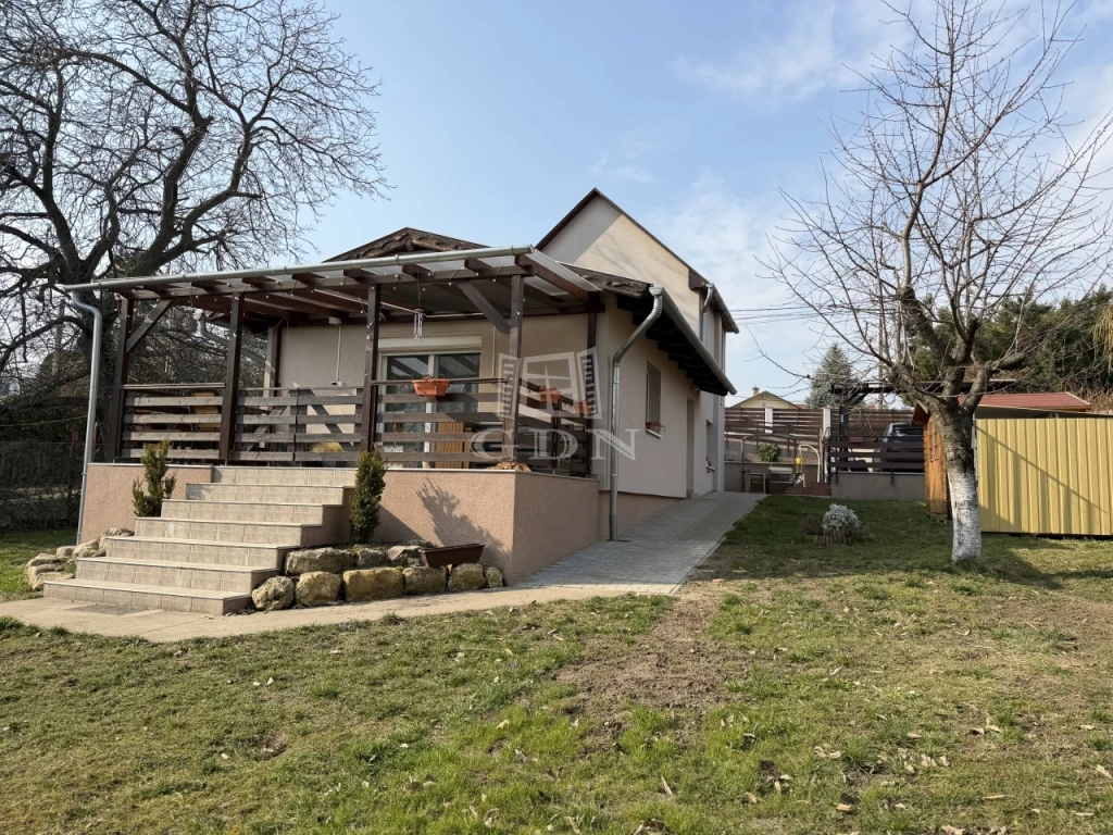 Eladó családi ház, Diósd, Diósdliget, Felújított Családi Ház!