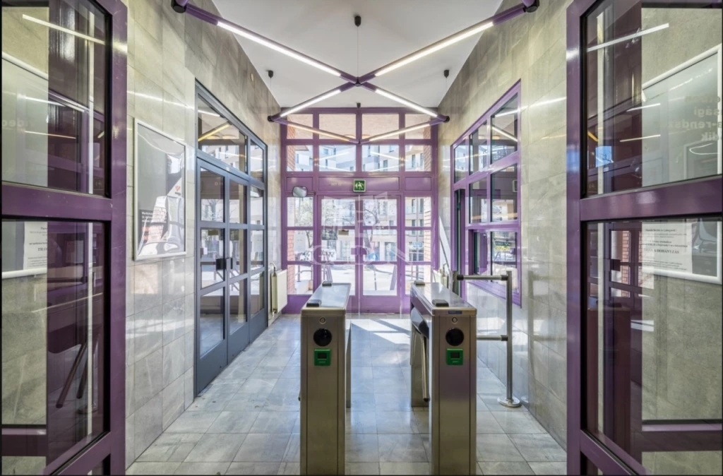 For sale office, office block, Budapest XIII. kerület, Petneházy utca