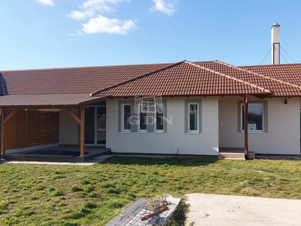 Eladó ikerház, Szigetcsép, Orgona utca