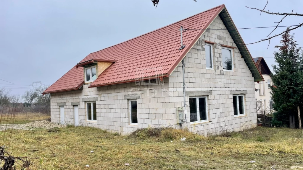 Eladó családi ház, Vácduka, Csendes részén