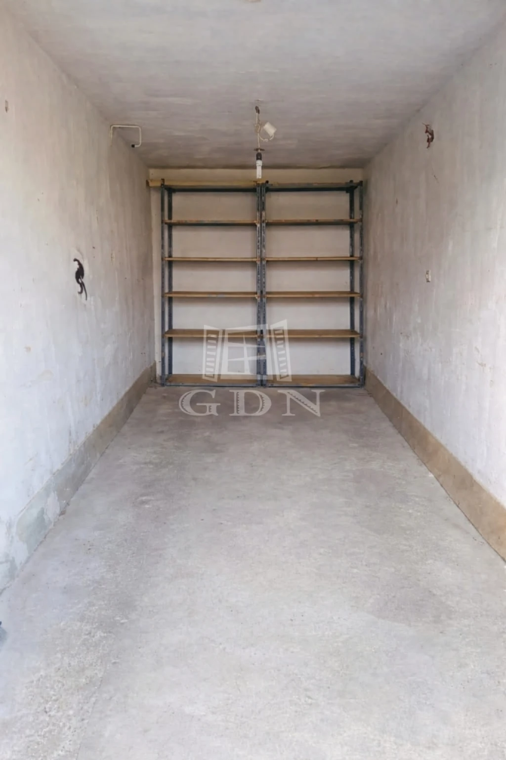 For sale detached garage, Vác, Deákvár, Deákvár