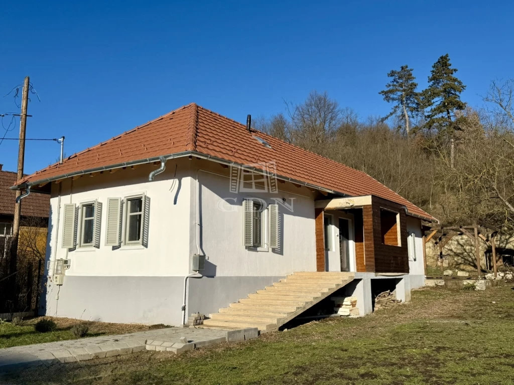 Eladó családi ház, Mátraszele, zsákutcában