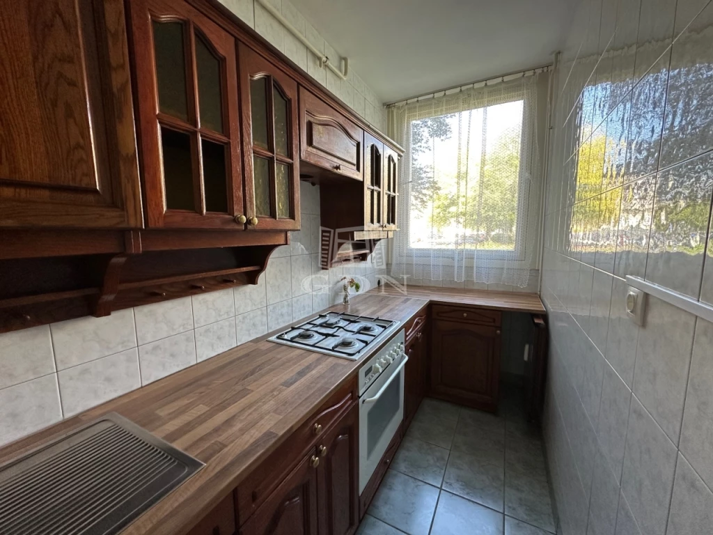 For sale panel flat, Vác, Alsóváros, Alsóváros