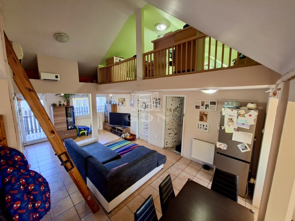 For sale brick flat, Vác, Deákvár, Deákvár