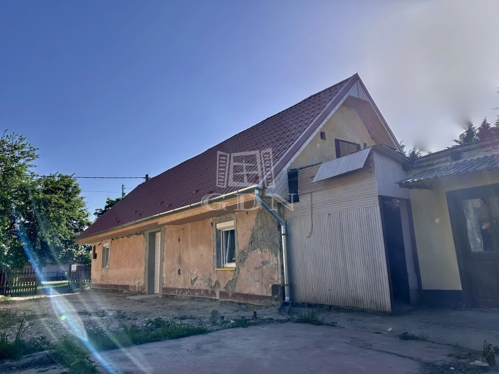 Eladó családi ház, Majosháza, Rákóczi utca környéke