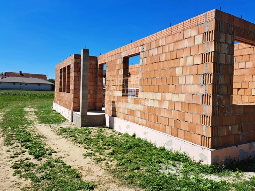 For sale house, Bugyi, Új utca