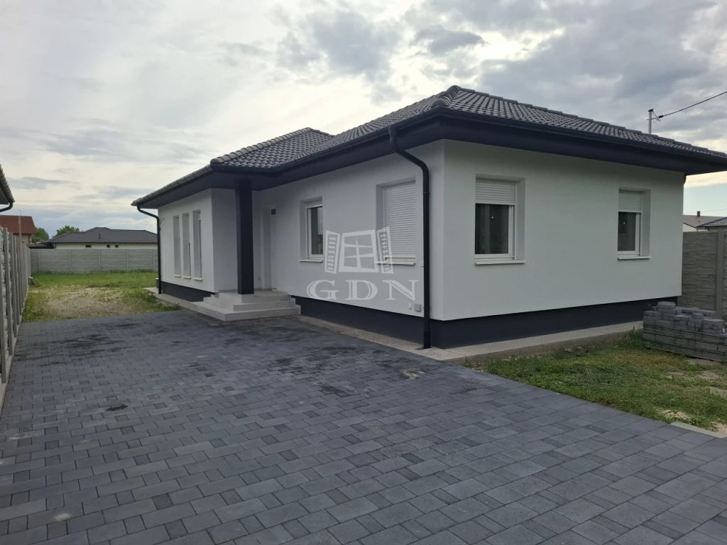 For sale house, Bugyi, Új utca