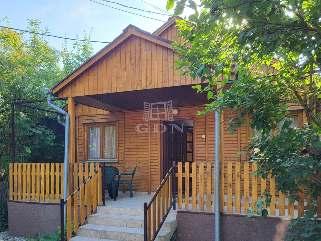 Eladó családi ház, Szigetszentmárton, Duna-part közelében