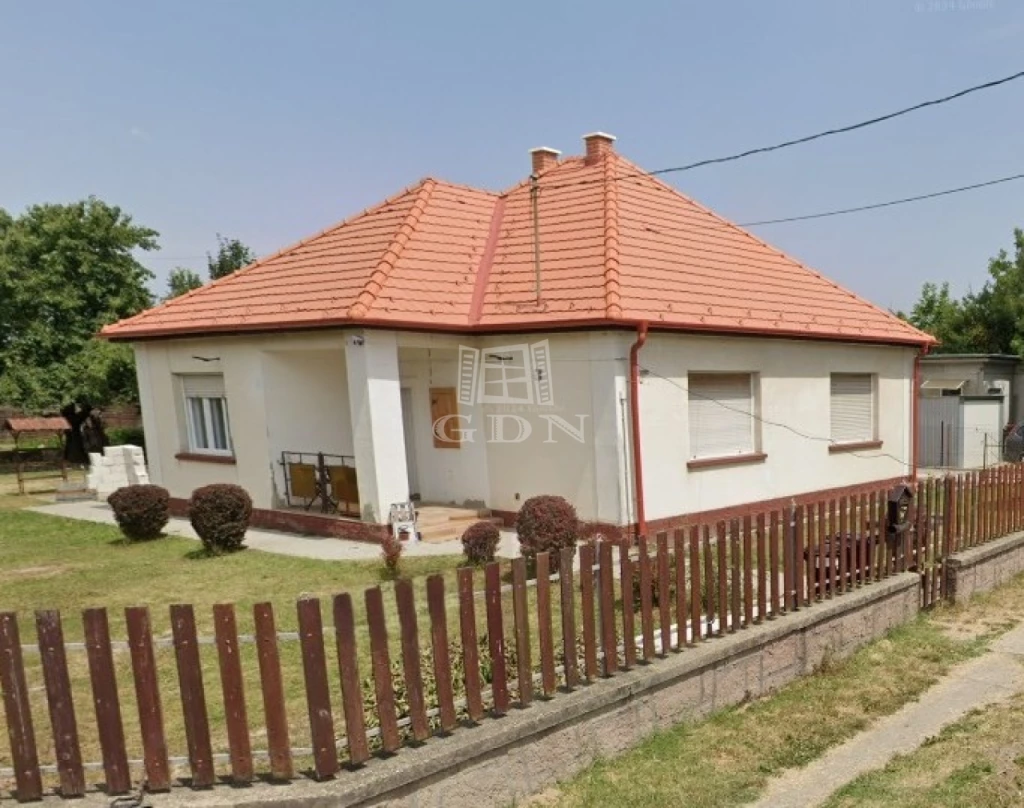 Eladó családi ház, Szigethalom, Központ, Szigethalom, Központ