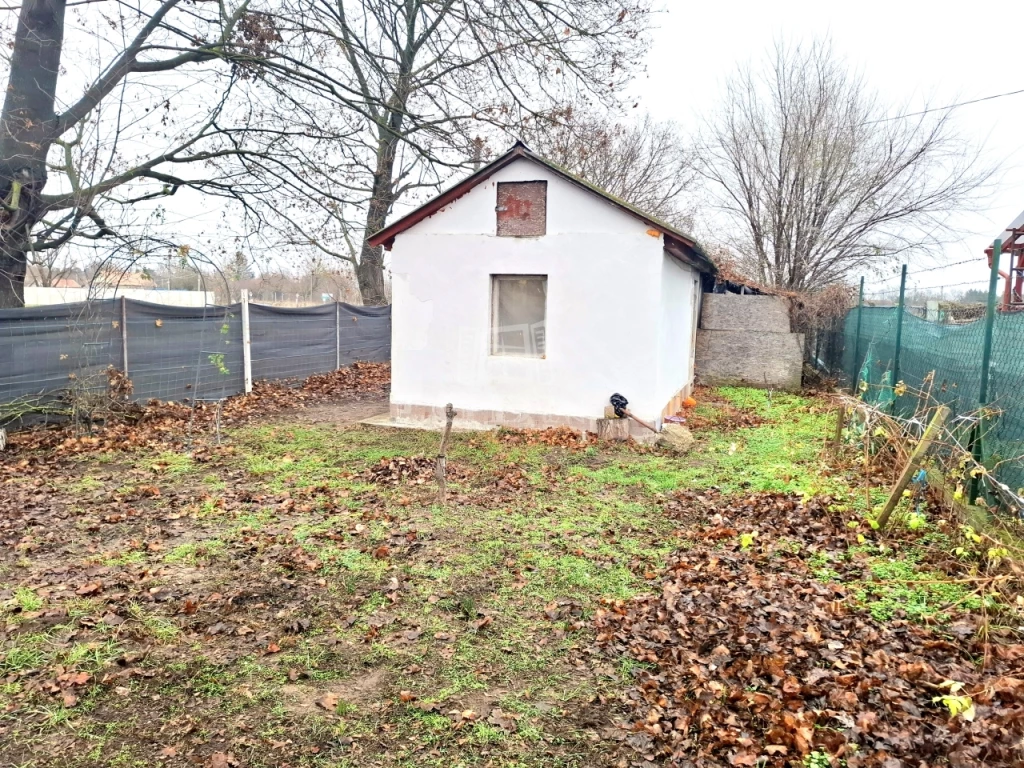 Eladó családi ház, Szigetújfalu, Vasút utca közelében