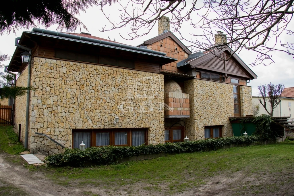 Eladó üzlet, Tököl, Belváros, Csépi út