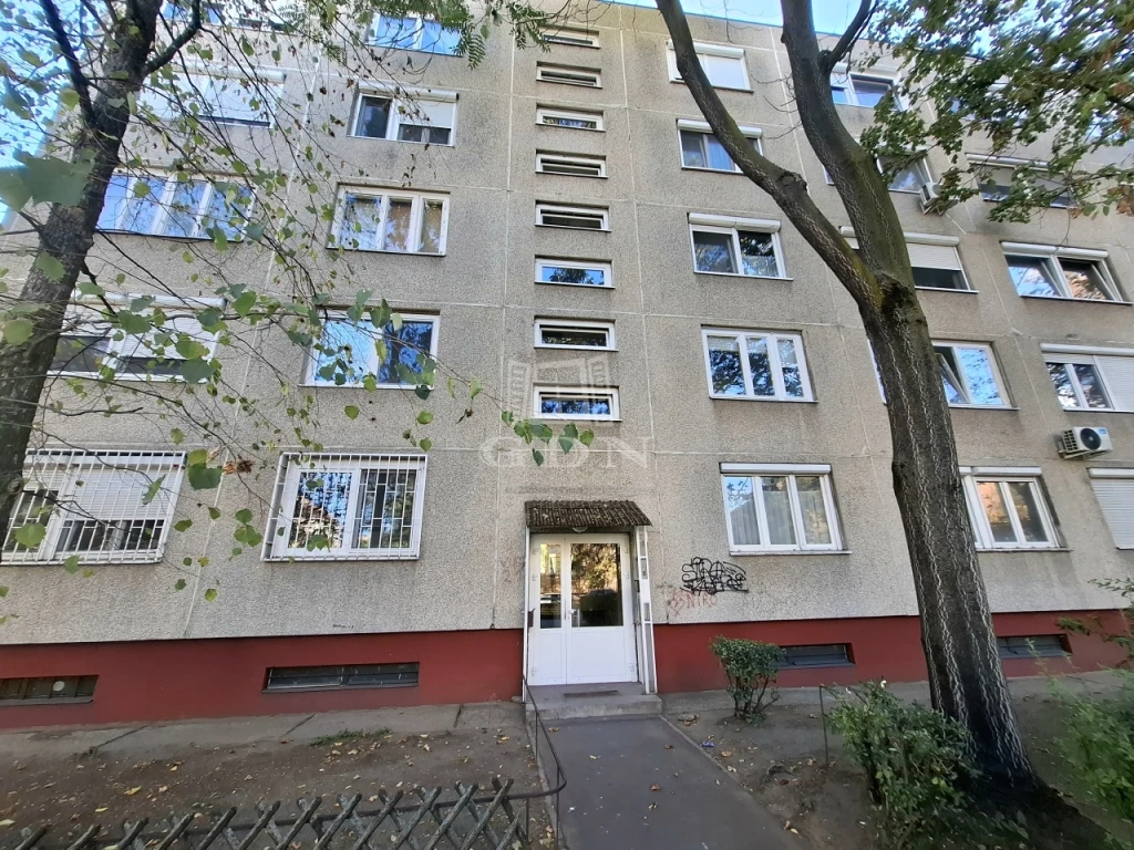 Eladó panellakás, Budapest XXI. kerület, Erdőalja, Völgy utca