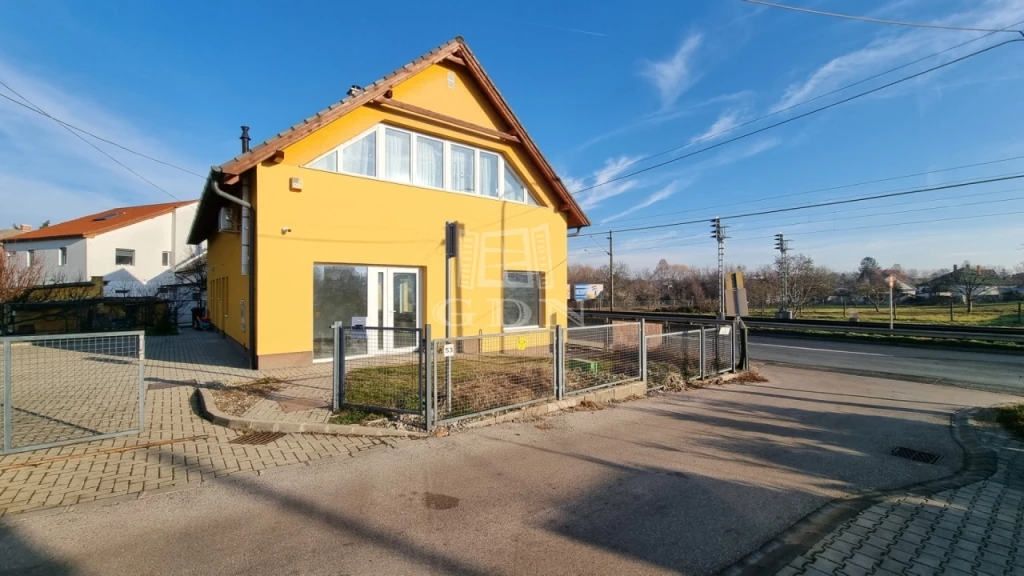 For rent store, Székesfehérvár, Maroshegy, Balatoni út