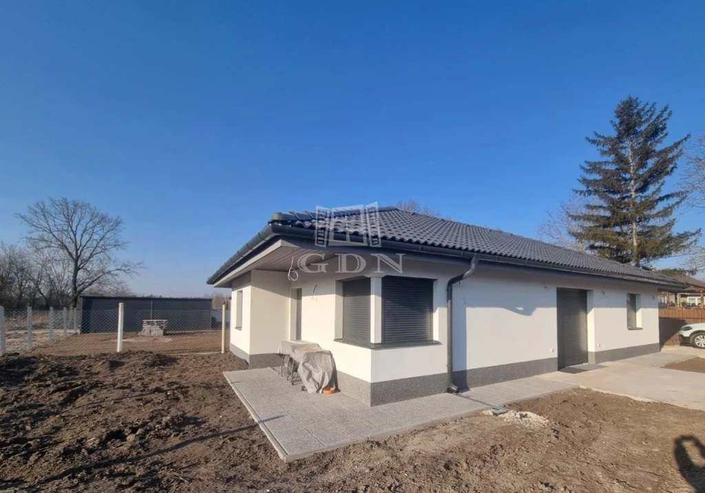 c3-1-name c2-1-name, Székesfehérvár, Maroshegy, Lugosi utca