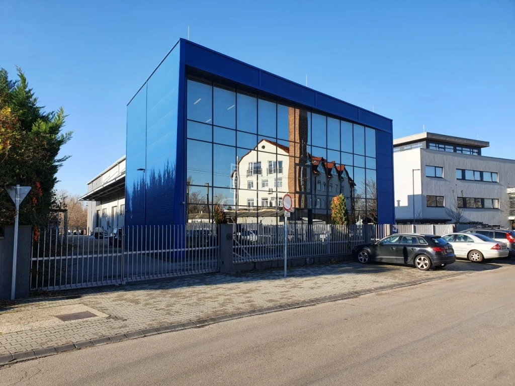 Kiadó raktár, Székesfehérvár, Búrtelep, Raktár utca