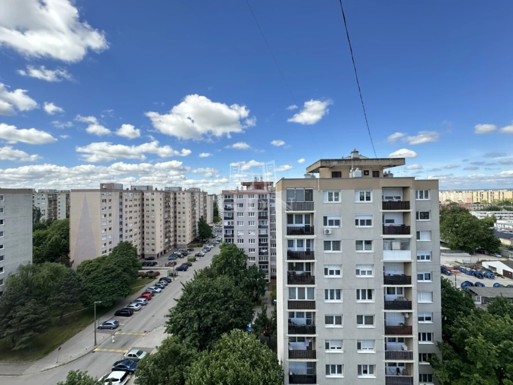 Eladó panellakás, Székesfehérvár, Víziváros, Sarló utca