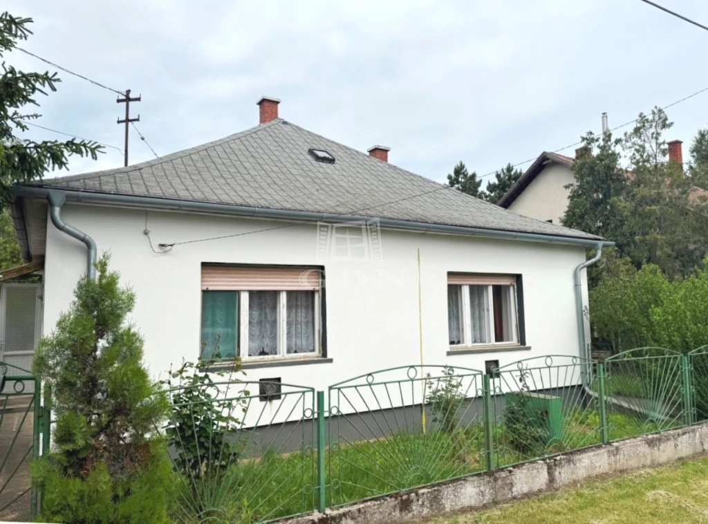 Eladó családi ház, Zámoly, Halásztó közelében