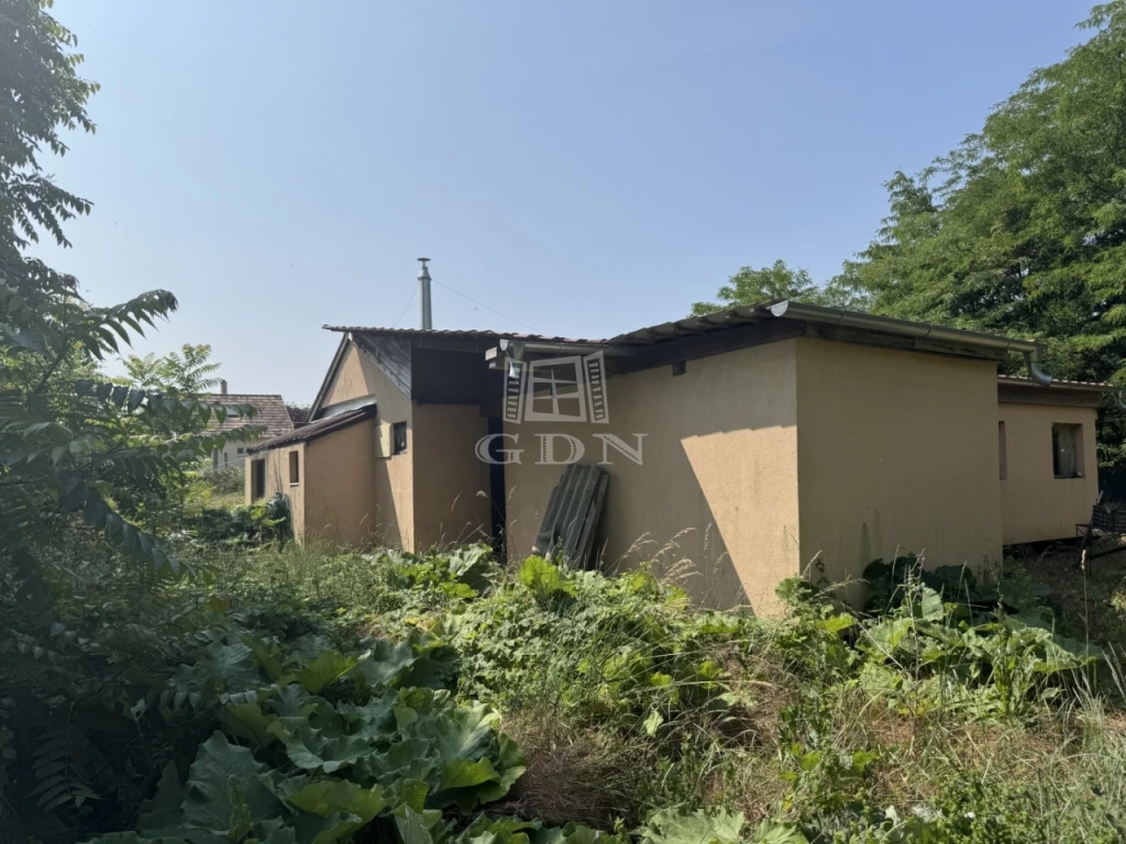 Eladó külterületi telek, Gárdony, Belterület határa