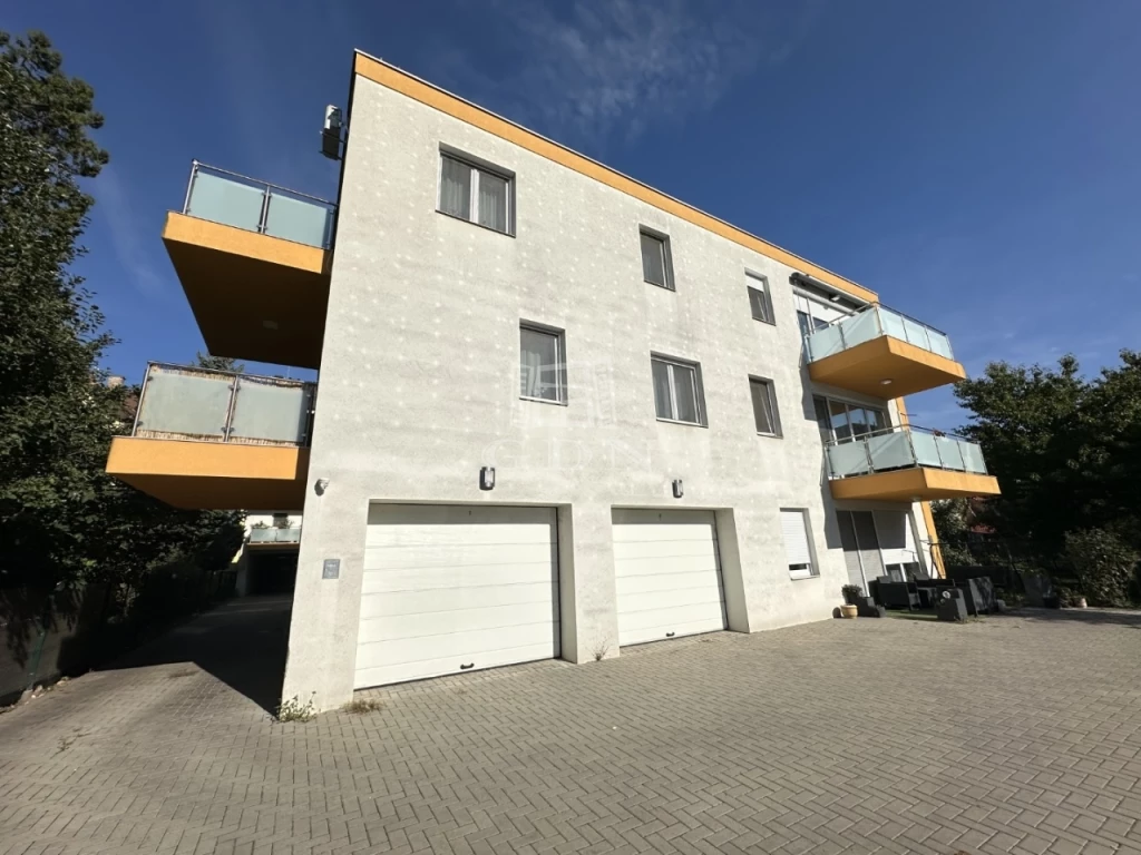 c3-1-name c2-19-name, Székesfehérvár, Belváros és környéke, Budai út