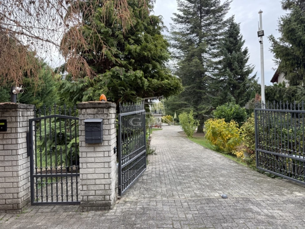 For sale house, Székesfehérvár, Öreghegy, Öreghegy szívében