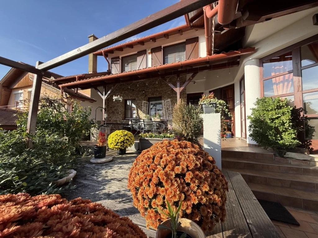 For sale terraced house, Székesfehérvár, Öreghegy, Öreghegyen, csendes zsákutcában