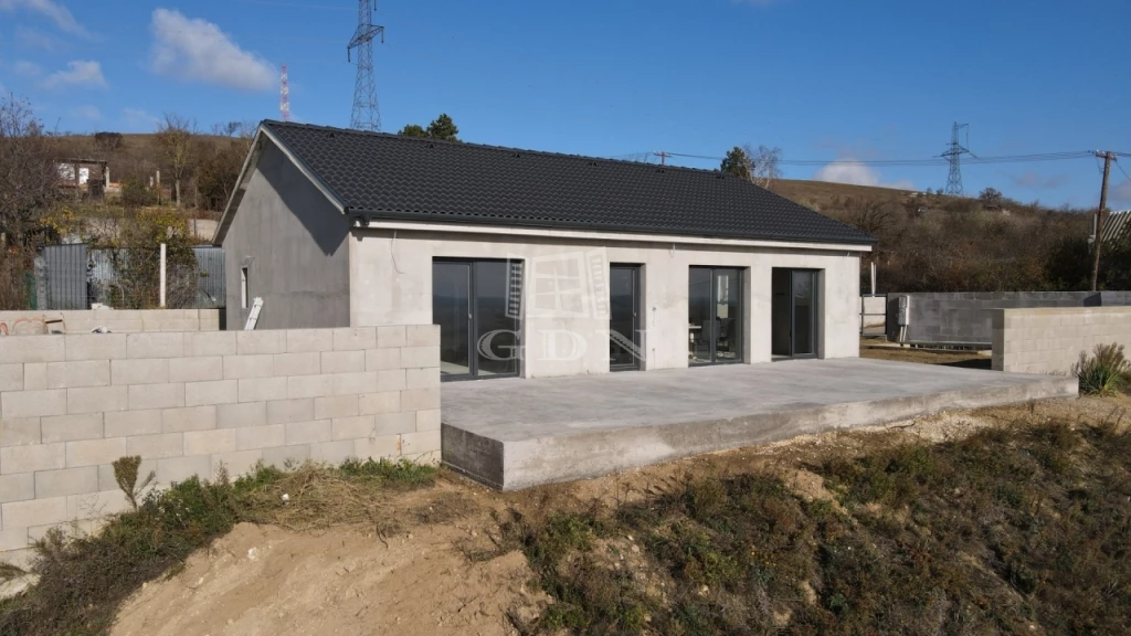 For sale house, Csór, Iszkaszőlőhegy