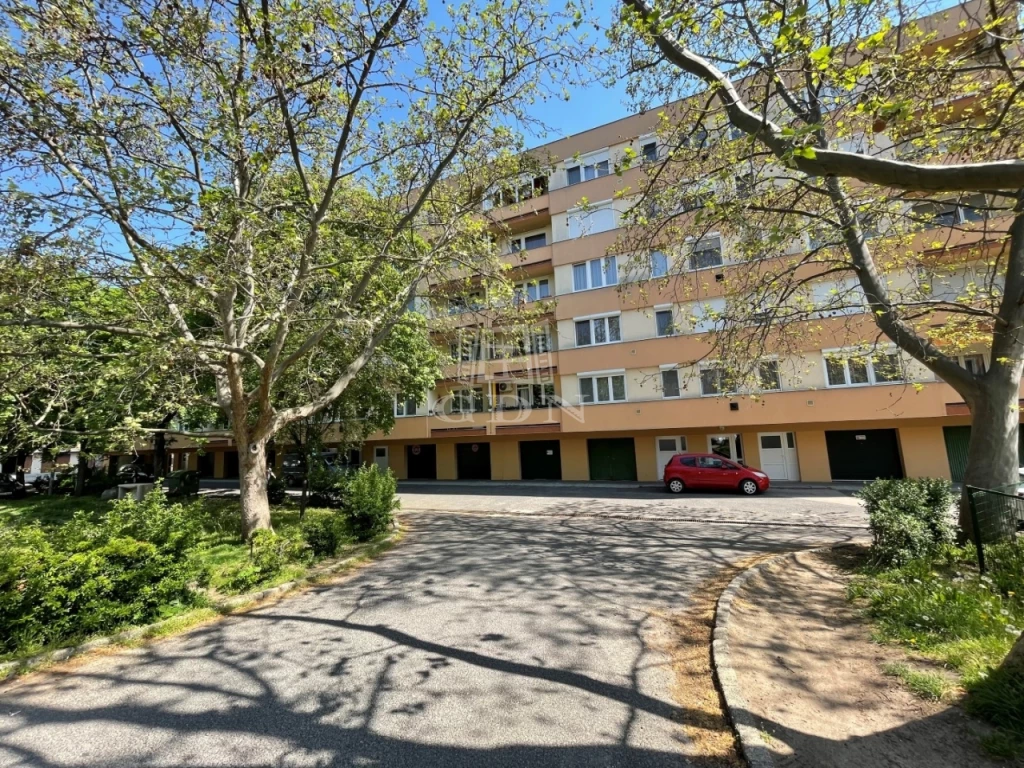 Eladó téglalakás, Székesfehérvár, Belváros és környéke, Munkácsy Mihály utca