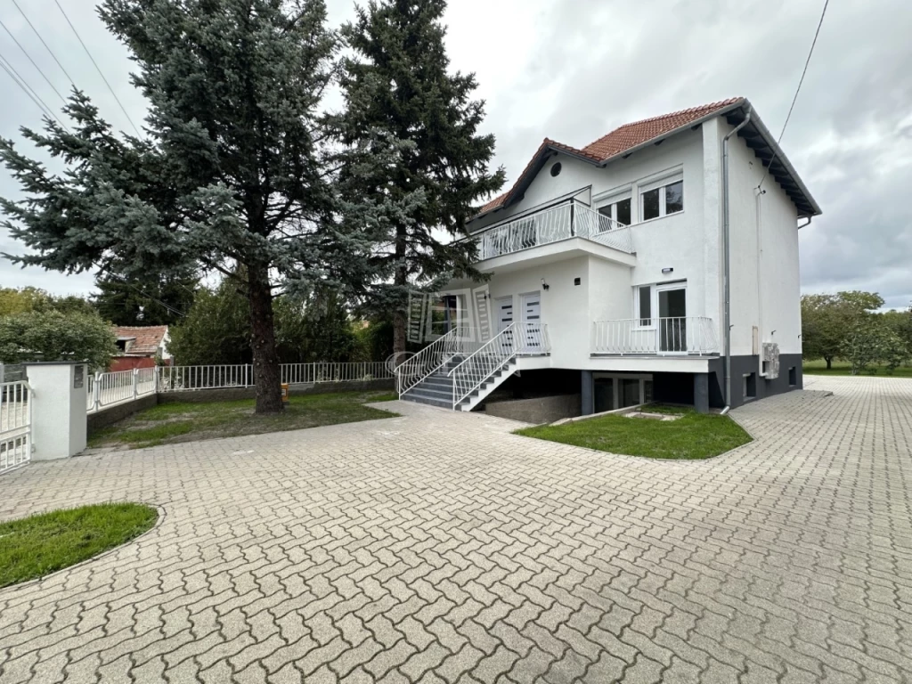 Eladó téglalakás, Székesfehérvár, Őrhalmi szőlők, Őrhalom utca