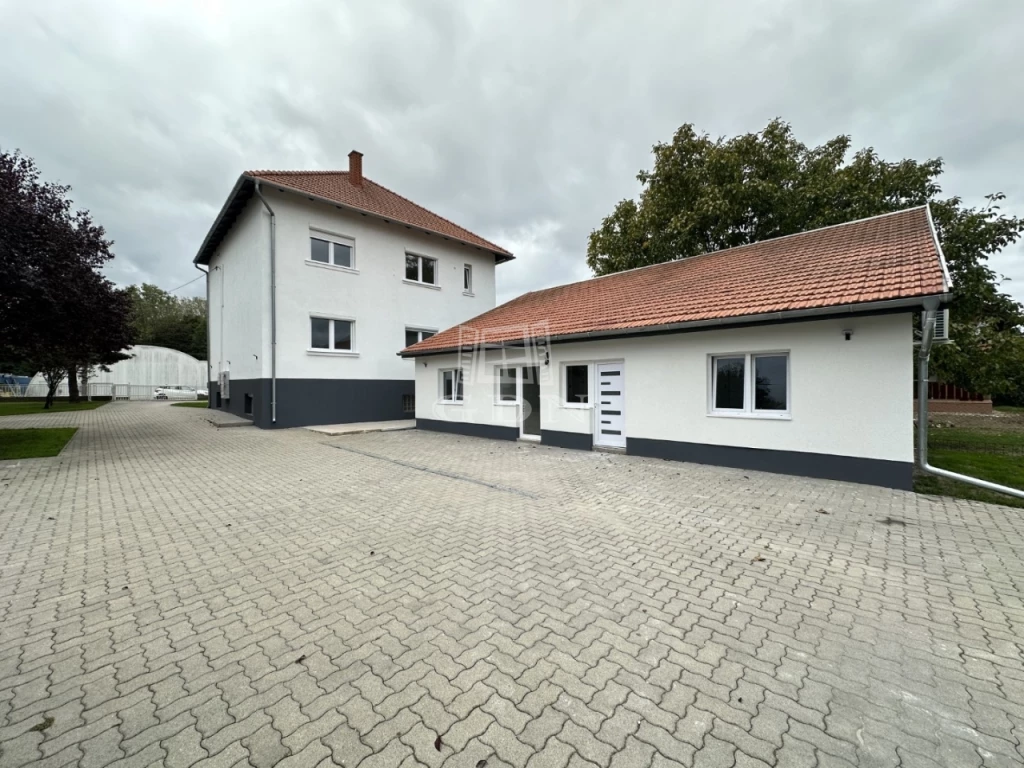 Eladó téglalakás, Székesfehérvár, Őrhalmi szőlők, Őrhalom utca
