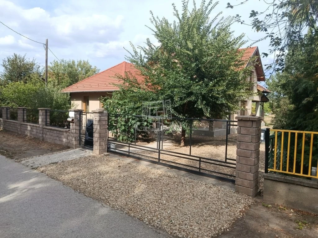 Eladó családi ház, Székesfehérvár, Maroshegy, Maroshegy