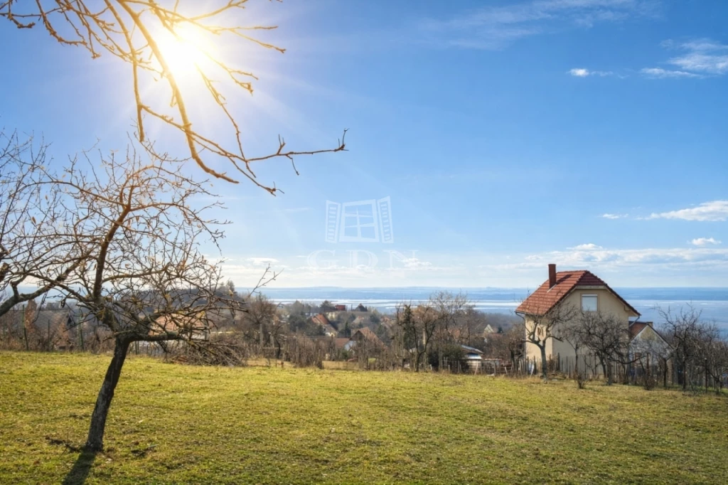 Eladó üdülőtelek, Pákozd, Velencei-tó szomszédságában