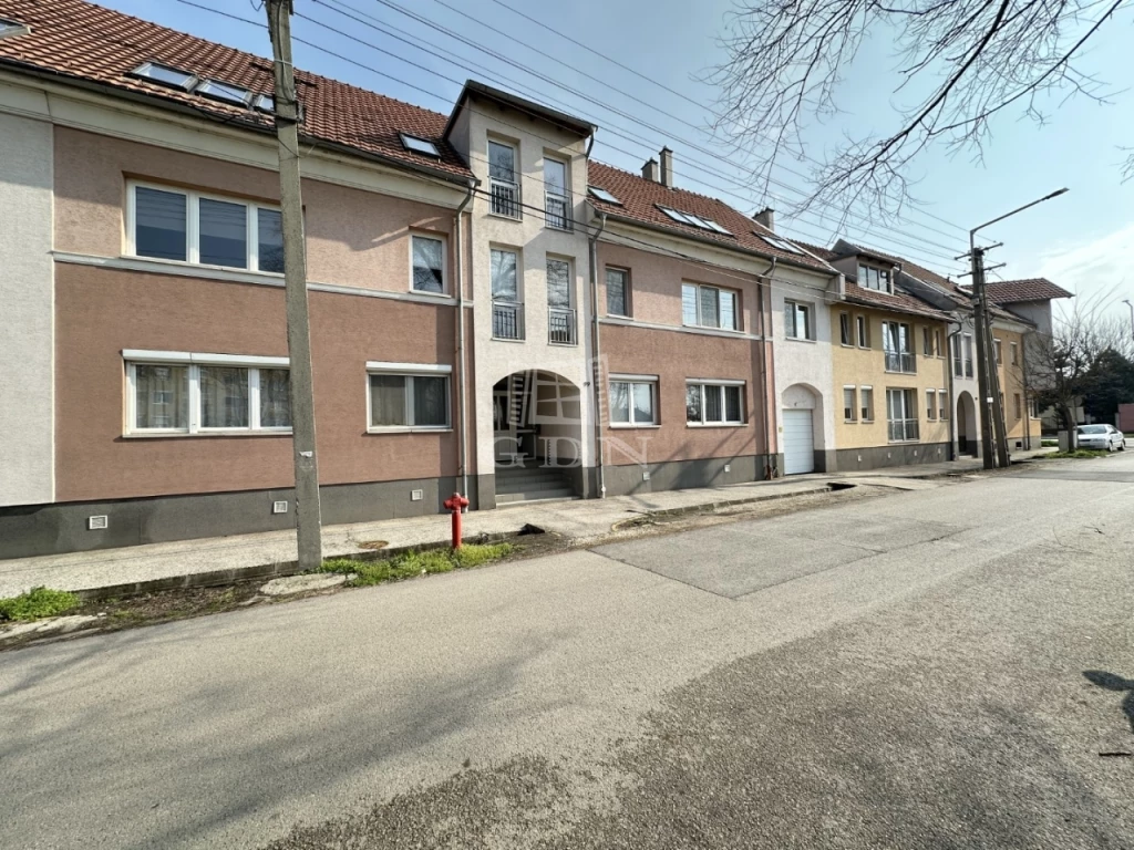 Kiadó téglalakás, Székesfehérvár, Belváros és környéke, Móricz Zs. u.
