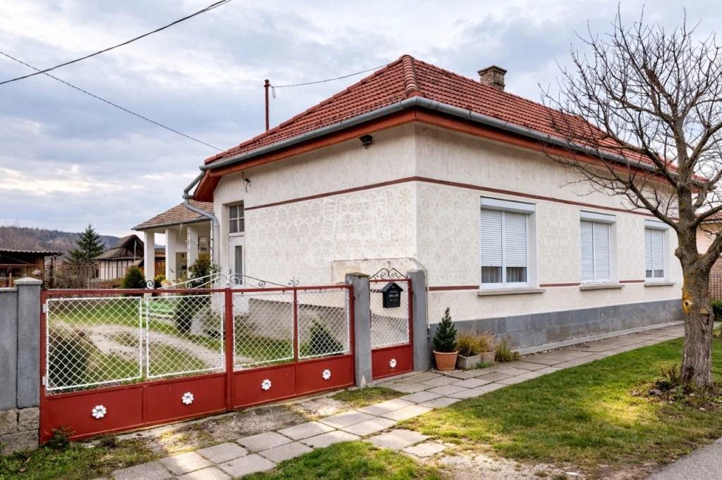 c3-1-name c2-1-name, Pátka, Vak Bottyán utca