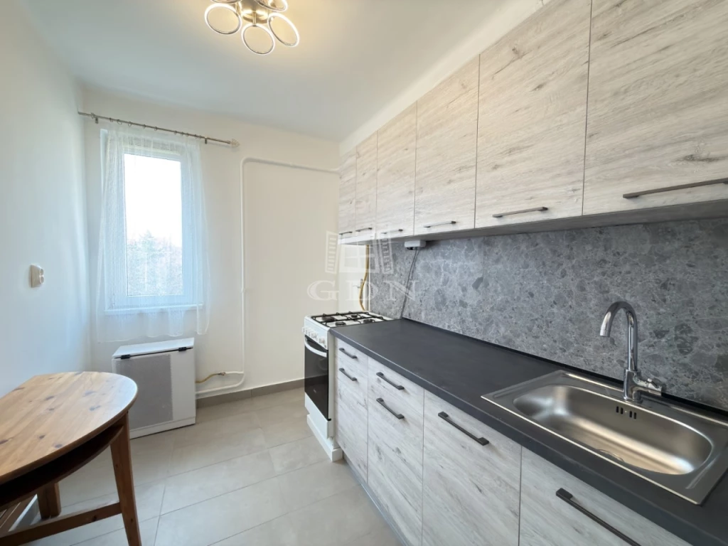 Kiadó téglalakás, Székesfehérvár, Belváros és környéke, Munkácsy Mihály utca