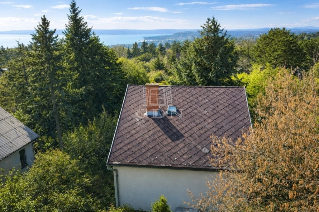 c3-1-name c2-63-name, Balatonakarattya, Móra Ferenc utca