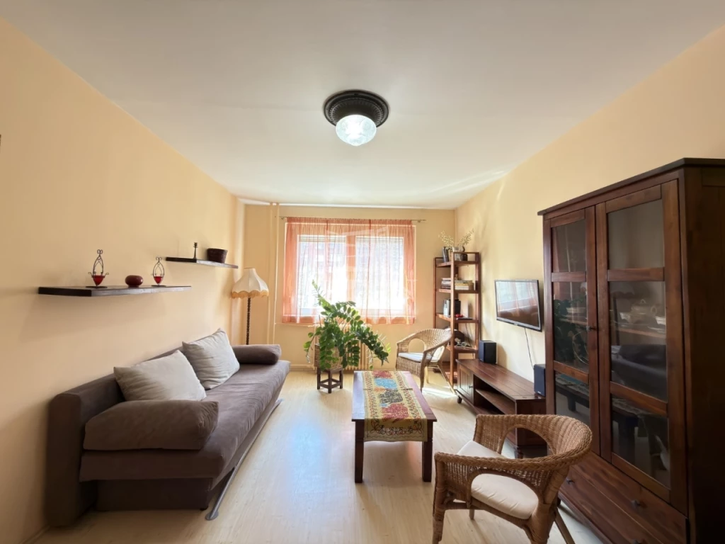 For sale panel flat, Székesfehérvár, Tóváros-Horváth István környéke, Toronysor