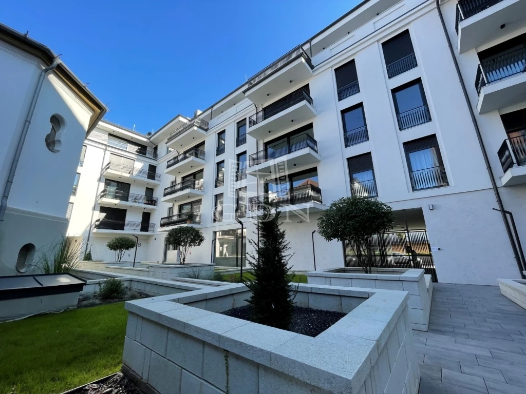 c3-2-name c2-19-name, Székesfehérvár, Belváros és környéke, Várkörút