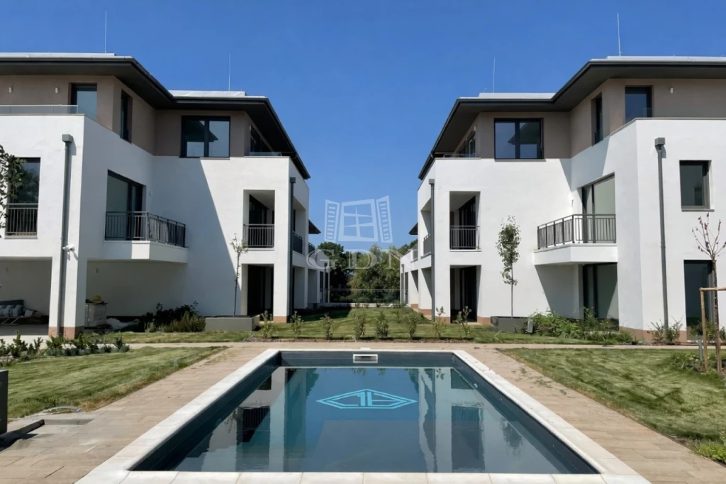 c3-1-name c2-19-name, Gárdony, Balatoni út