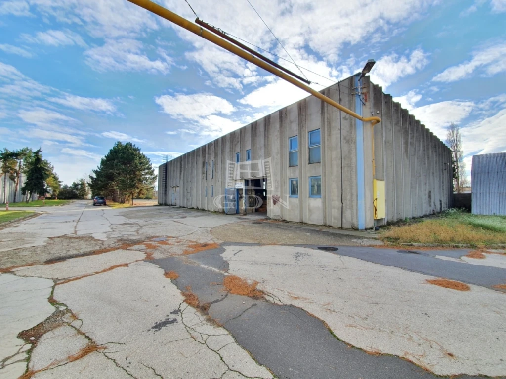 c3-2-name c2-66-name, Székesfehérvár, Alba ipari zóna, Seregélyesi út