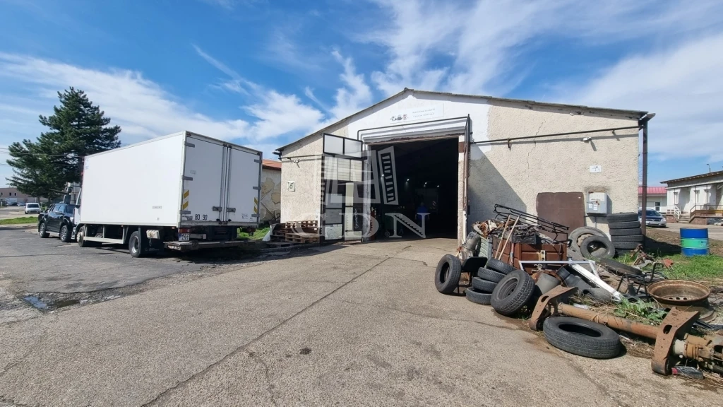 Kiadó raktár, Székesfehérvár, Váralja, Takarodó út