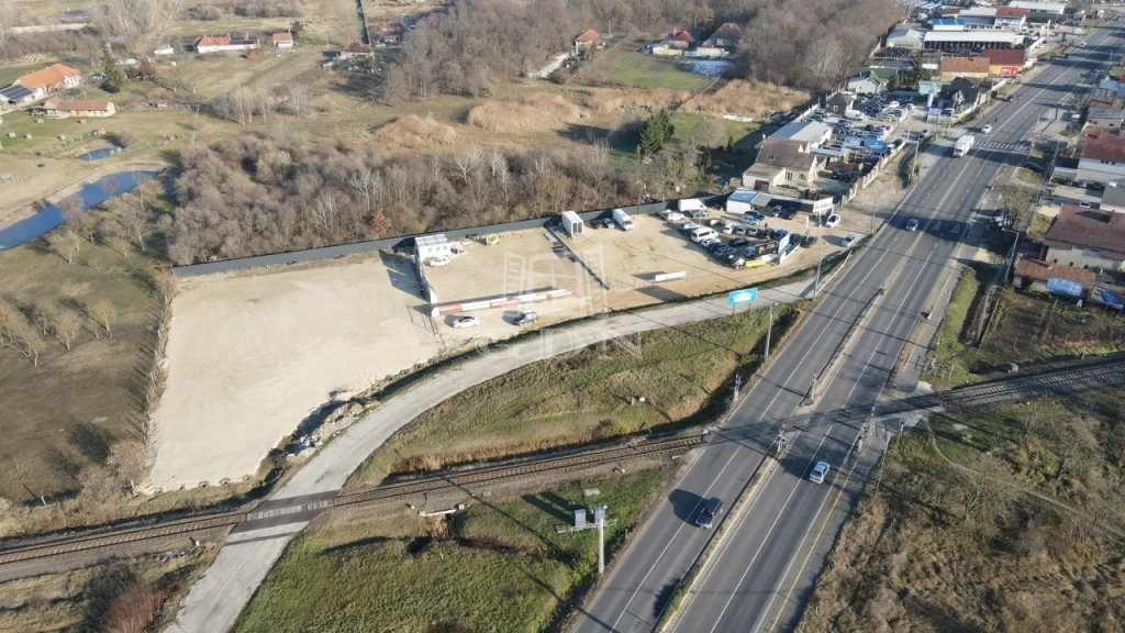 c3-2-name c2-84-name, Székesfehérvár, Szárazrét-Feketehegy, Új Csóri út